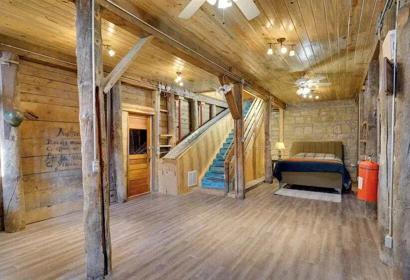 Unique Colorado Mountain Retreat: Near Pikes Peak!