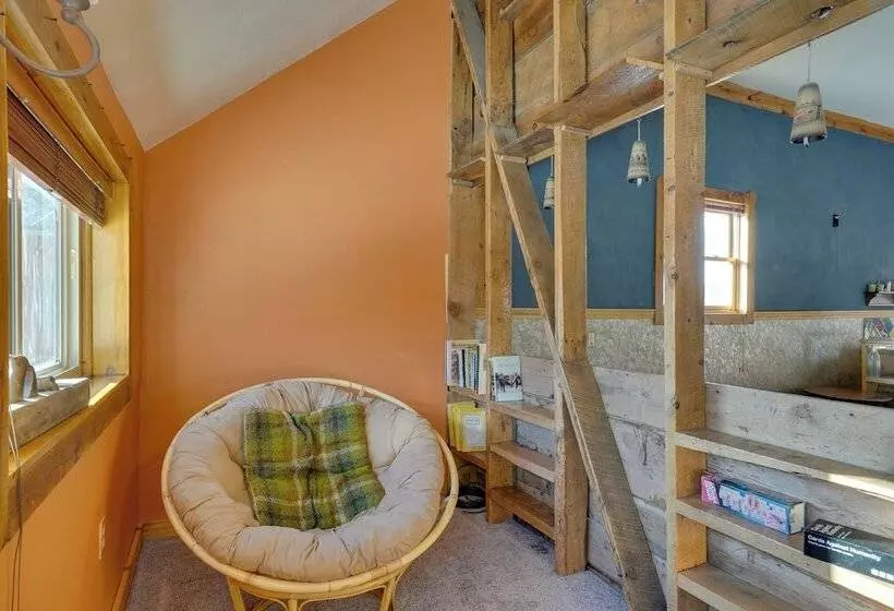 Unique Colorado Mountain Retreat: Near Pikes Peak!