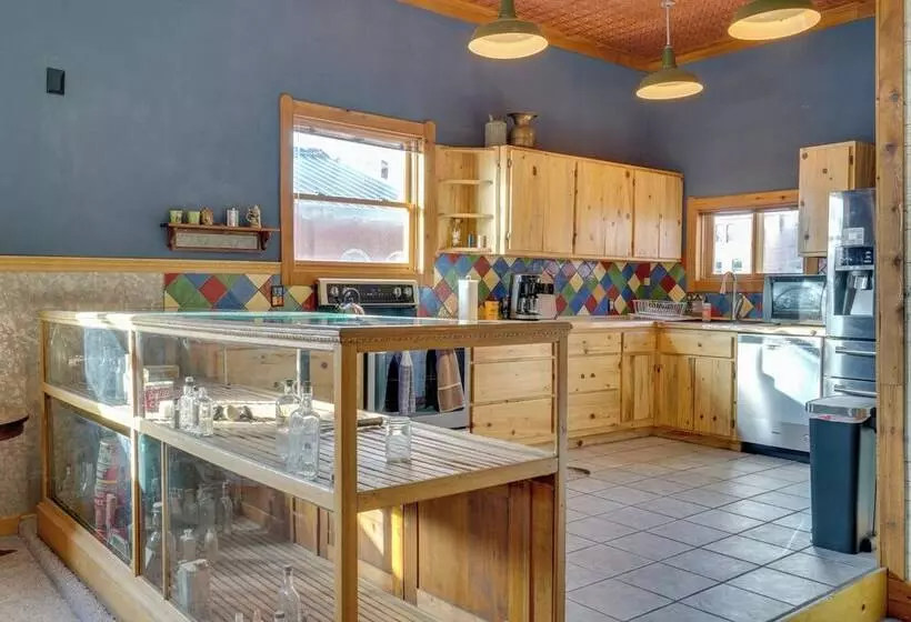 Unique Colorado Mountain Retreat: Near Pikes Peak!