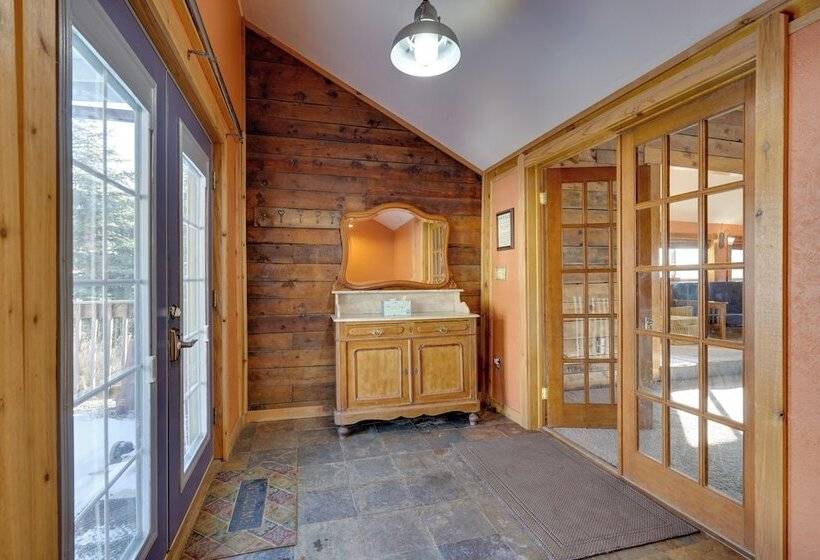 Unique Colorado Mountain Retreat: Near Pikes Peak!