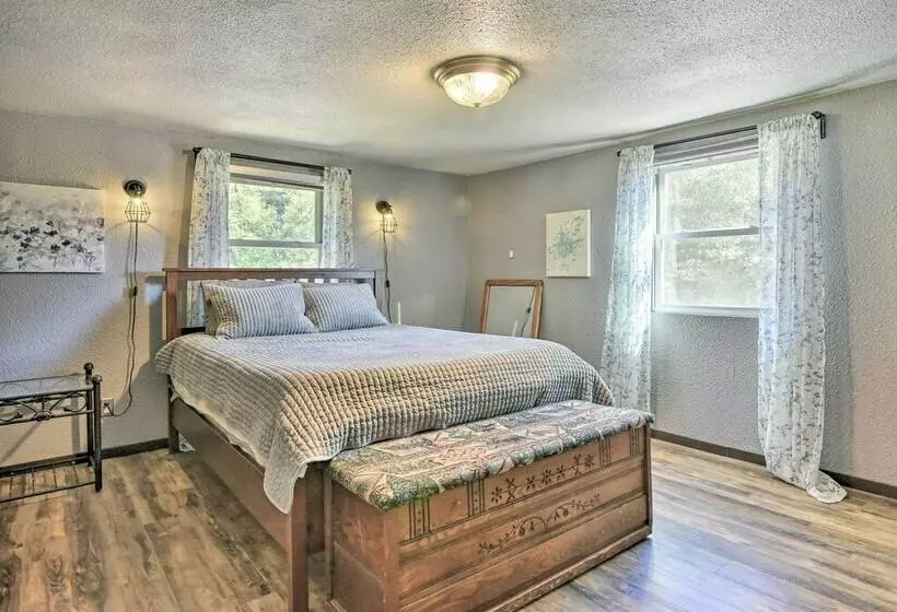 Washougal Country Escape Near Gorge Hikes!