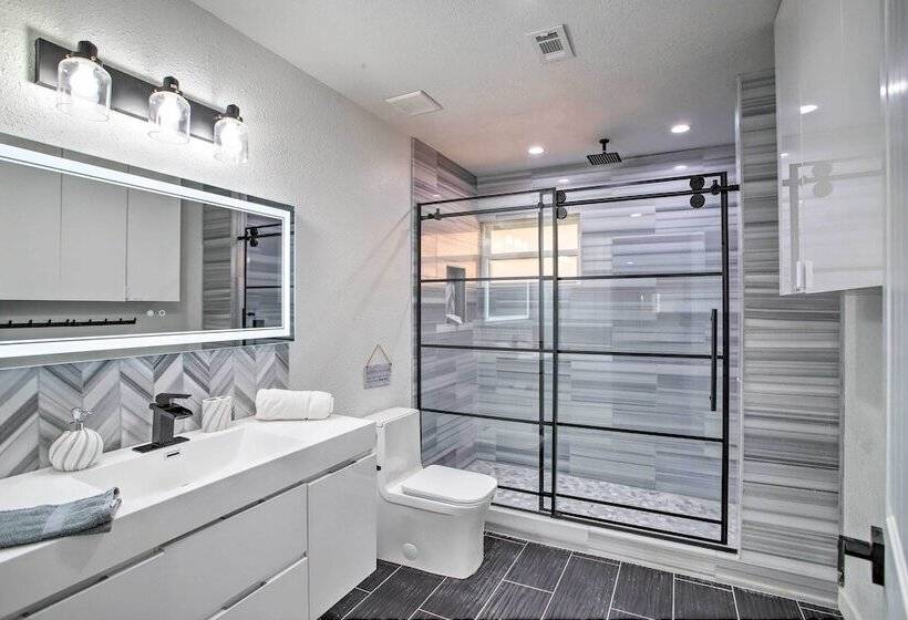 Waterfront Lake Home W/ Deck   New Renovations!