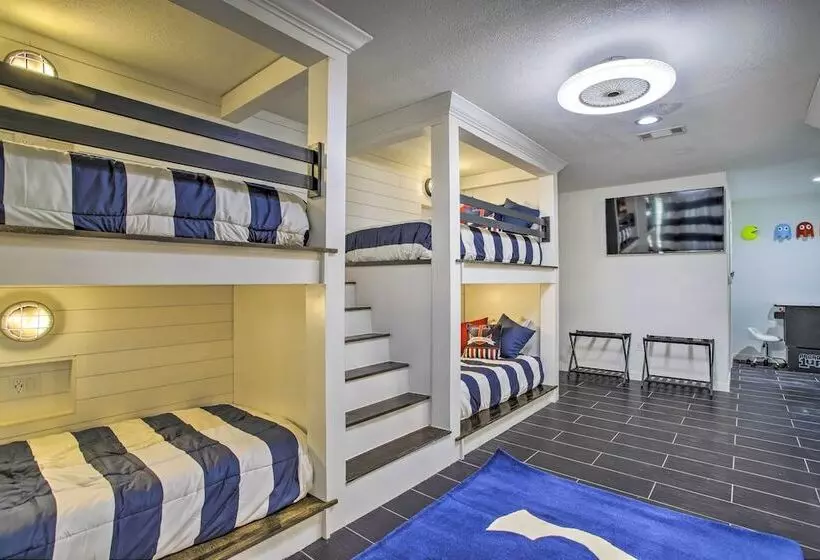 Waterfront Lake Home W/ Deck   New Renovations!