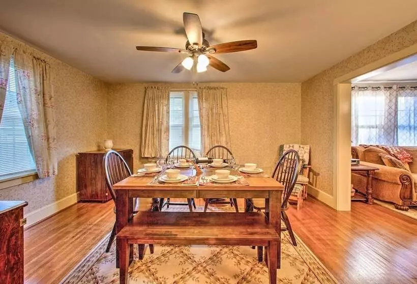 Whimsical Lancaster House W/porch, Near Amish Farm