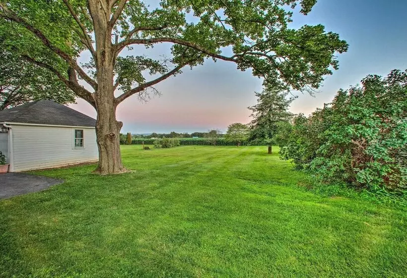 Whimsical Lancaster House W/porch, Near Amish Farm