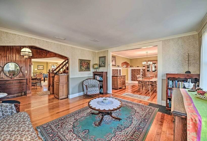 10 Mi To Gore Mountain: Home In Adirondack Park