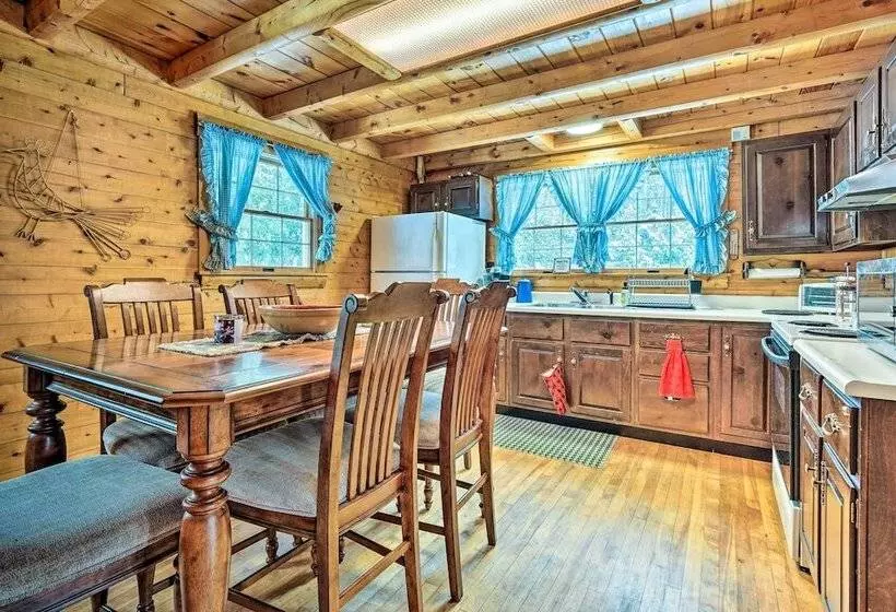 Andover Cabin Retreat W/ Hot Tub & Fireplace!