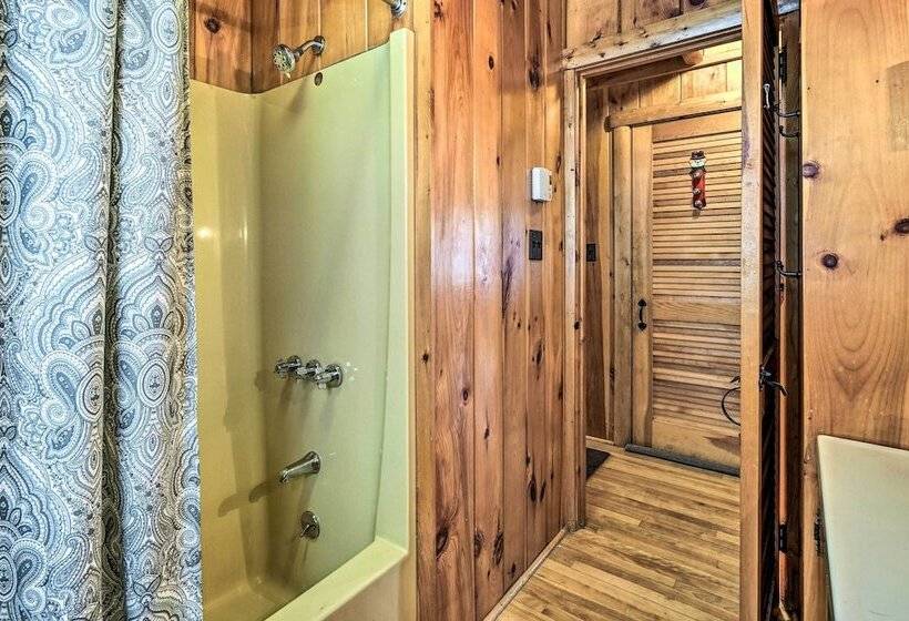 Andover Cabin Retreat W/ Hot Tub & Fireplace!