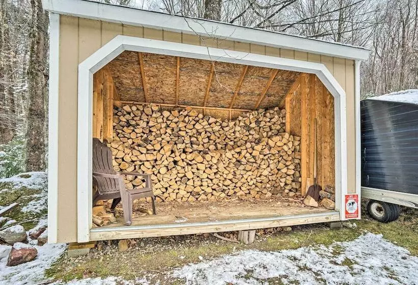 Andover Cabin Retreat W/ Hot Tub & Fireplace!