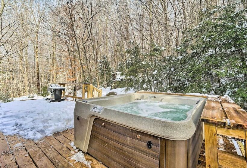 Andover Cabin Retreat W/ Hot Tub & Fireplace!