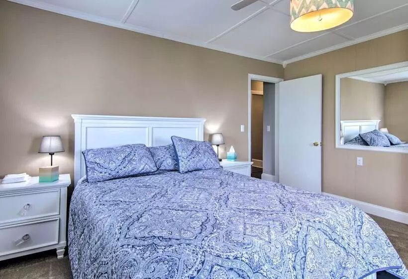 Bayfront Gem W/ Amazing Water Views + Pond!