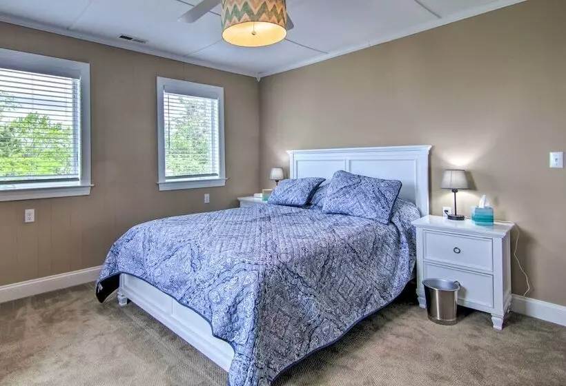 Bayfront Gem W/ Amazing Water Views + Pond!