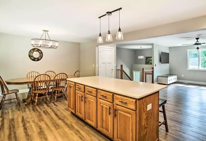 Cabin W/ Dock & Porch Across From Balsam Lake