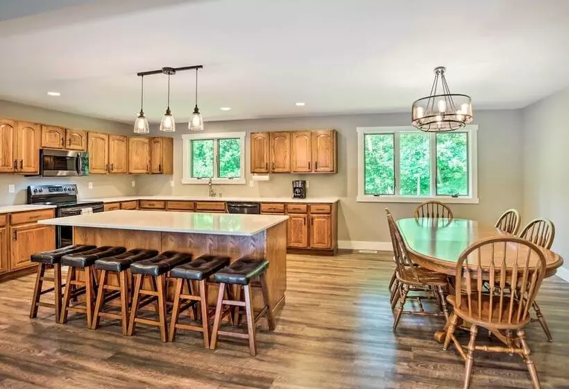 Cabin W/ Dock & Porch Across From Balsam Lake