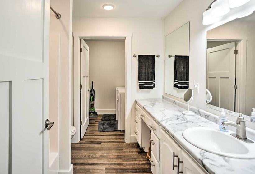 Cabin W/ Dock & Porch Across From Balsam Lake