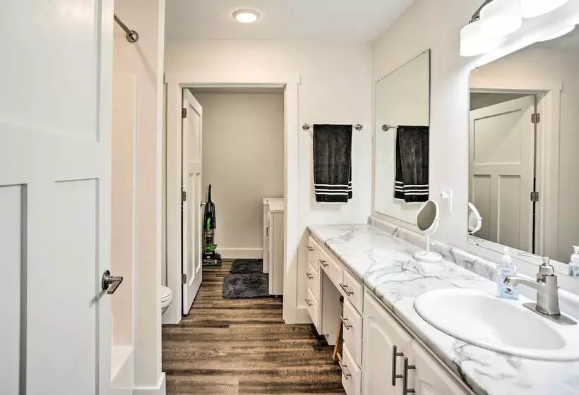 Cabin W/ Dock & Porch Across From Balsam Lake