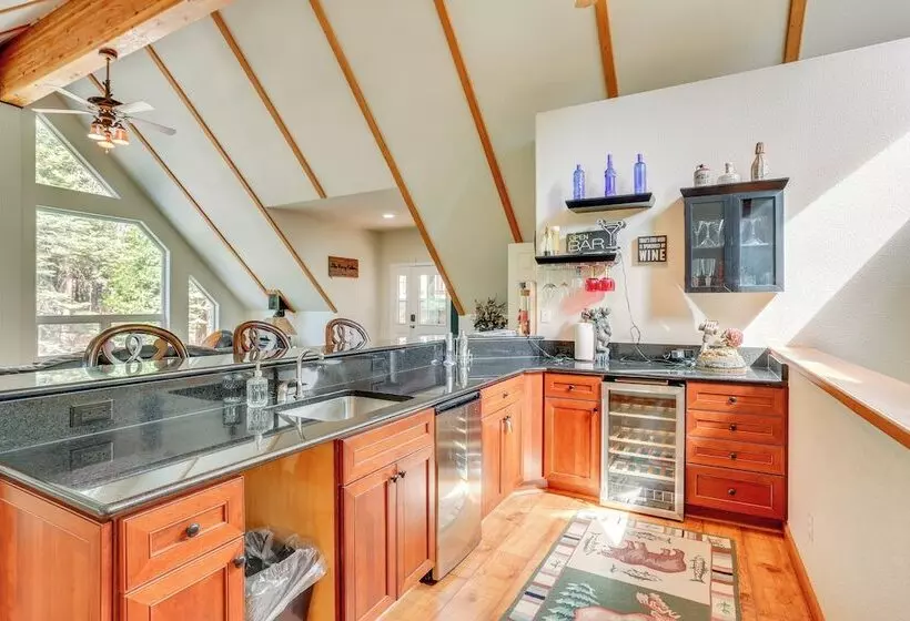 Pet Friendly California Cabin W/ Beach Access