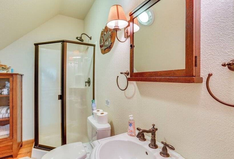 Pet Friendly California Cabin W/ Beach Access