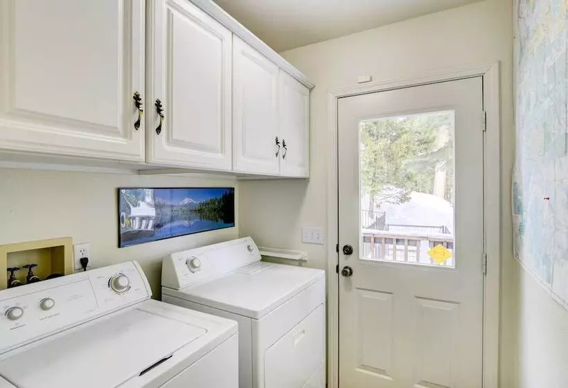 Pet Friendly California Cabin W/ Beach Access