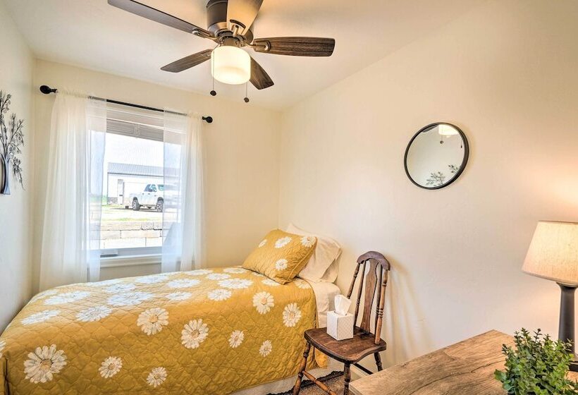 Cañon City Home: 15 Mi To Royal Gorge Bridge!