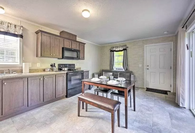 Cassopolis Cabin, Little Fish Lake On Site!