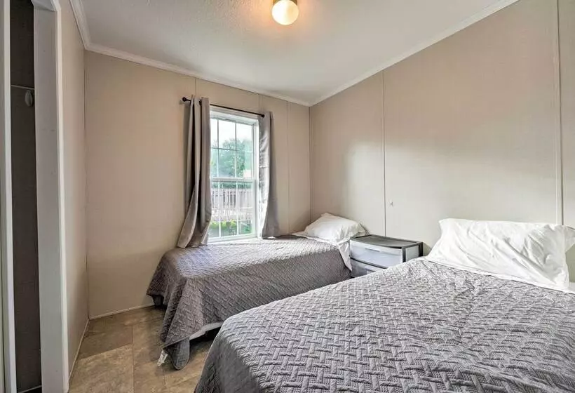 Cassopolis Cabin, Little Fish Lake On Site!