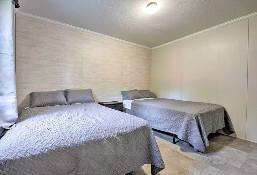 Cassopolis Cabin, Little Fish Lake On Site!