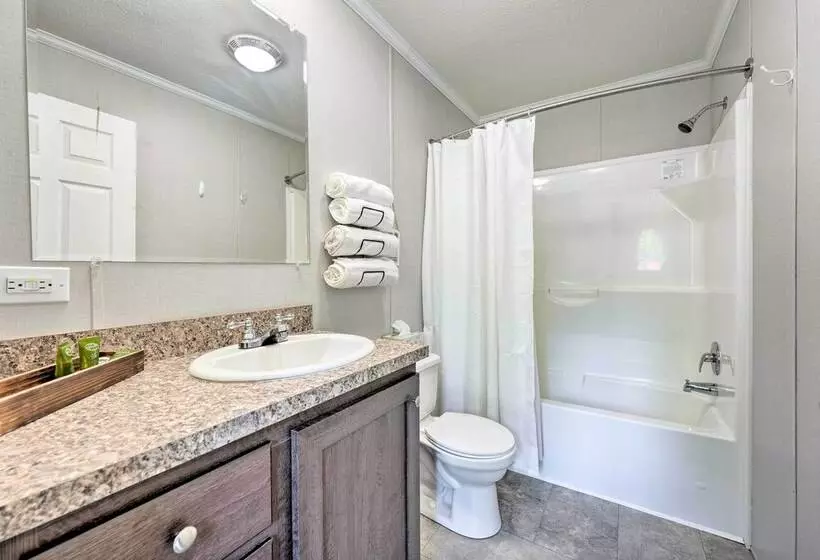 Cassopolis Cabin, Little Fish Lake On Site!