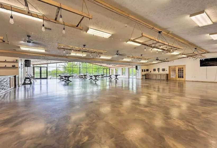 Cassopolis Cabin, Little Fish Lake On Site!