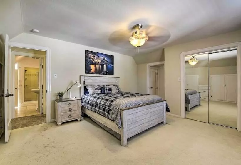 Charming Antioch Home W/ Private Yard + Grill