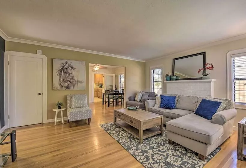 Charming Antioch Home W/ Private Yard + Grill