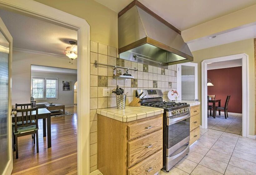 Charming Antioch Home W/ Private Yard + Grill
