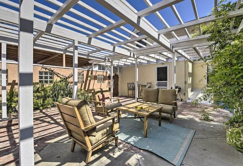 Charming Antioch Home W/ Private Yard + Grill