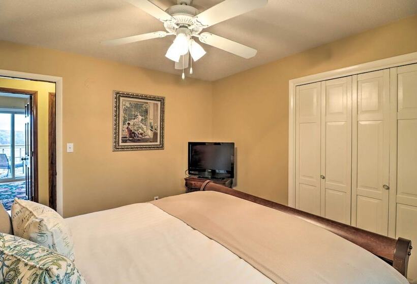 Charming Mountain Home Retreat W/ Lake Views!