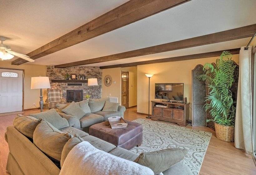 Charming Mountain Home Retreat W/ Lake Views!