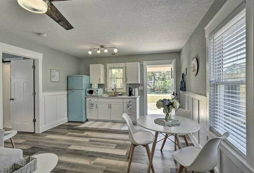 Chic Outer Banks Bungalow < 1 Mi To Beach!