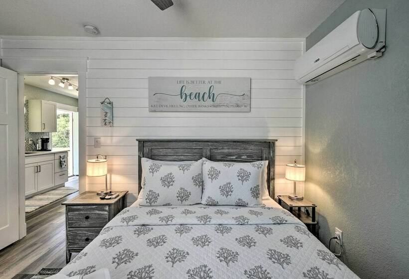 Chic Outer Banks Bungalow < 1 Mi To Beach!