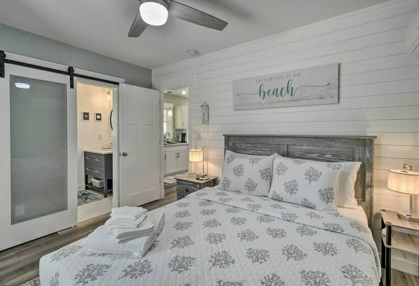 Chic Outer Banks Bungalow < 1 Mi To Beach!