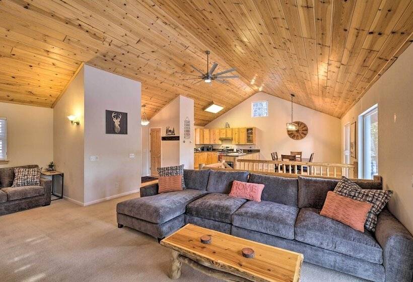 Cold Springs Mountain Cabin: Hot Tub & Generator