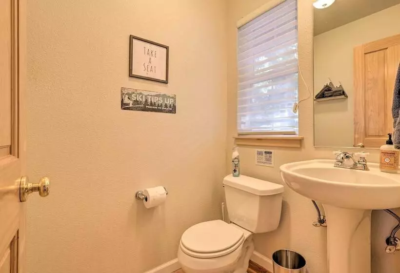 Cold Springs Mountain Cabin: Hot Tub & Generator