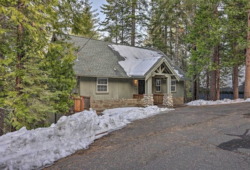 Cold Springs Mountain Cabin: Hot Tub & Generator
