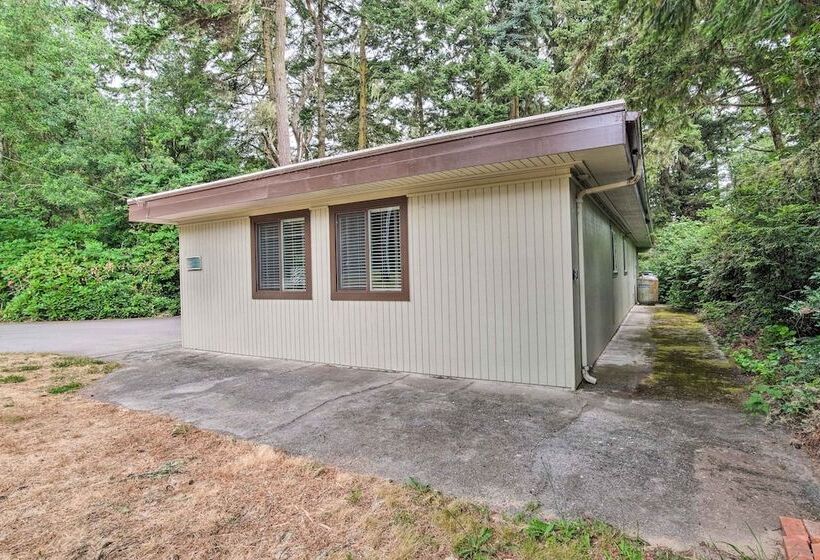 Coos Bay Retreat < 2 Mi To Marina & Casino!