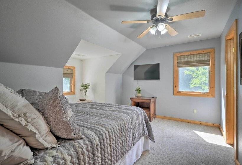 Country Cabin W/ Wraparound Deck & Views!