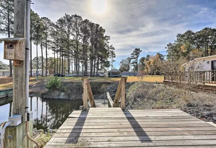 Cozy Cottage  W/ Shared Dock On Dawson Creek