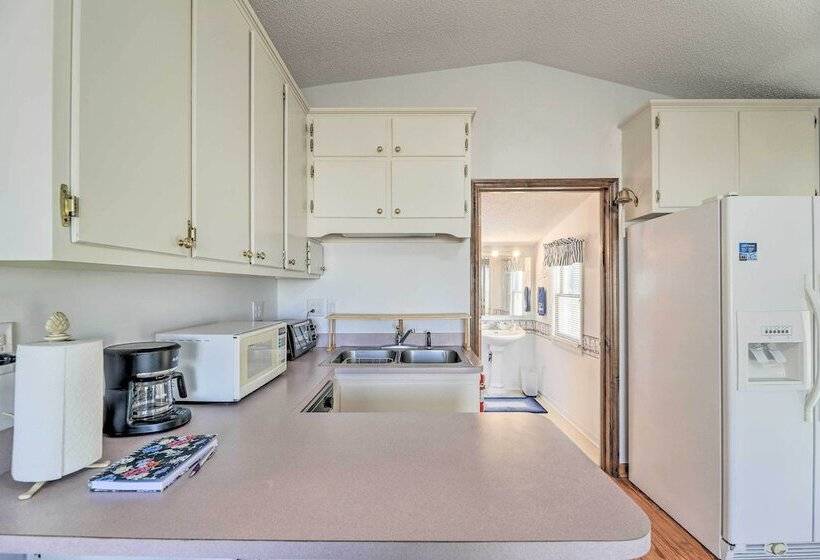 Cozy Cottage W/ Shared Dock On Dawson Creek