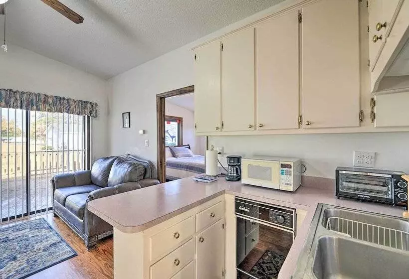 Cozy Cottage  W/ Shared Dock On Dawson Creek