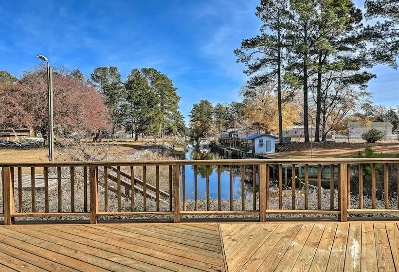Cozy Cottage  W/ Shared Dock On Dawson Creek