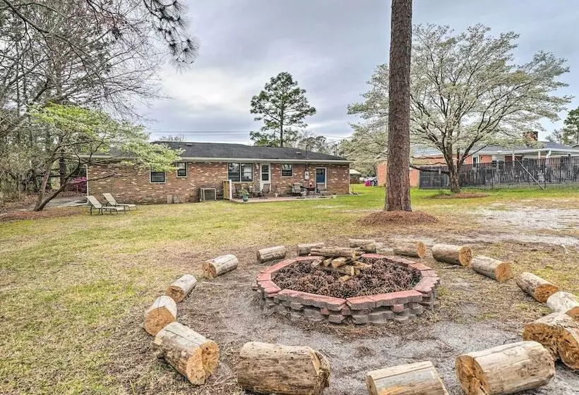 Cozy Wilmington Vacation Rental: 10 Mi To Beach!