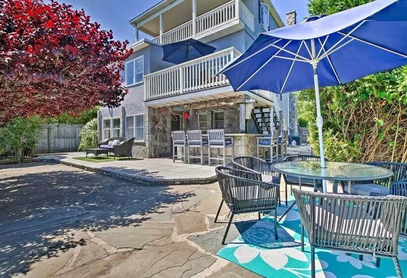 Deluxe Waterford Home W/ Views, Outdoor Bar & More