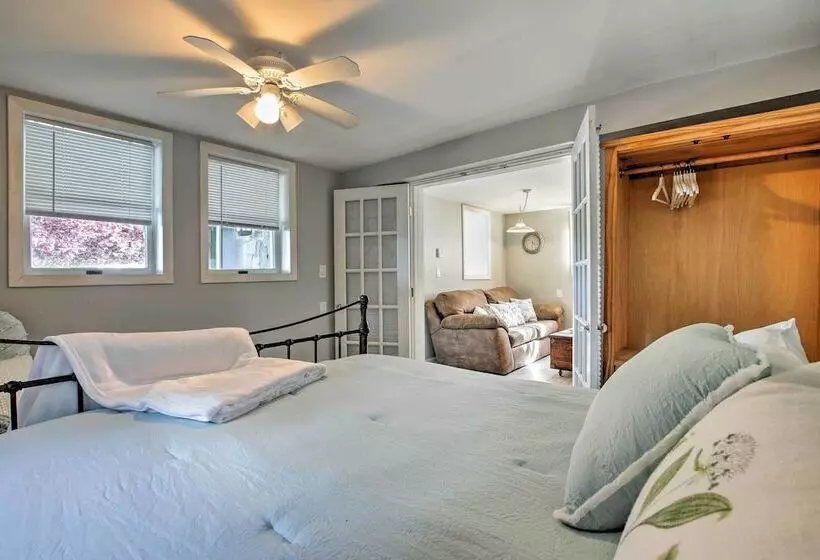 Deluxe Waterford Home W/ Views, Outdoor Bar & More